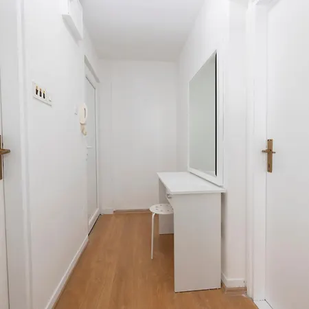 Apartment Nevenka Makarska