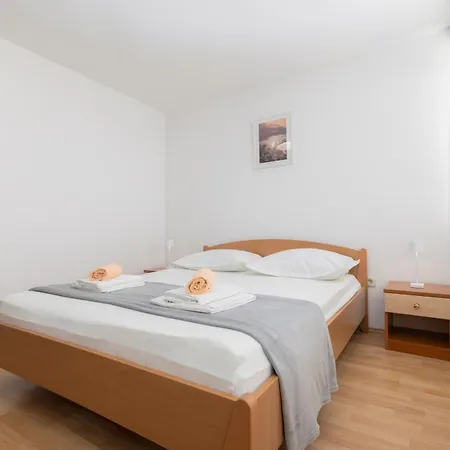 Nevenka Apartman *